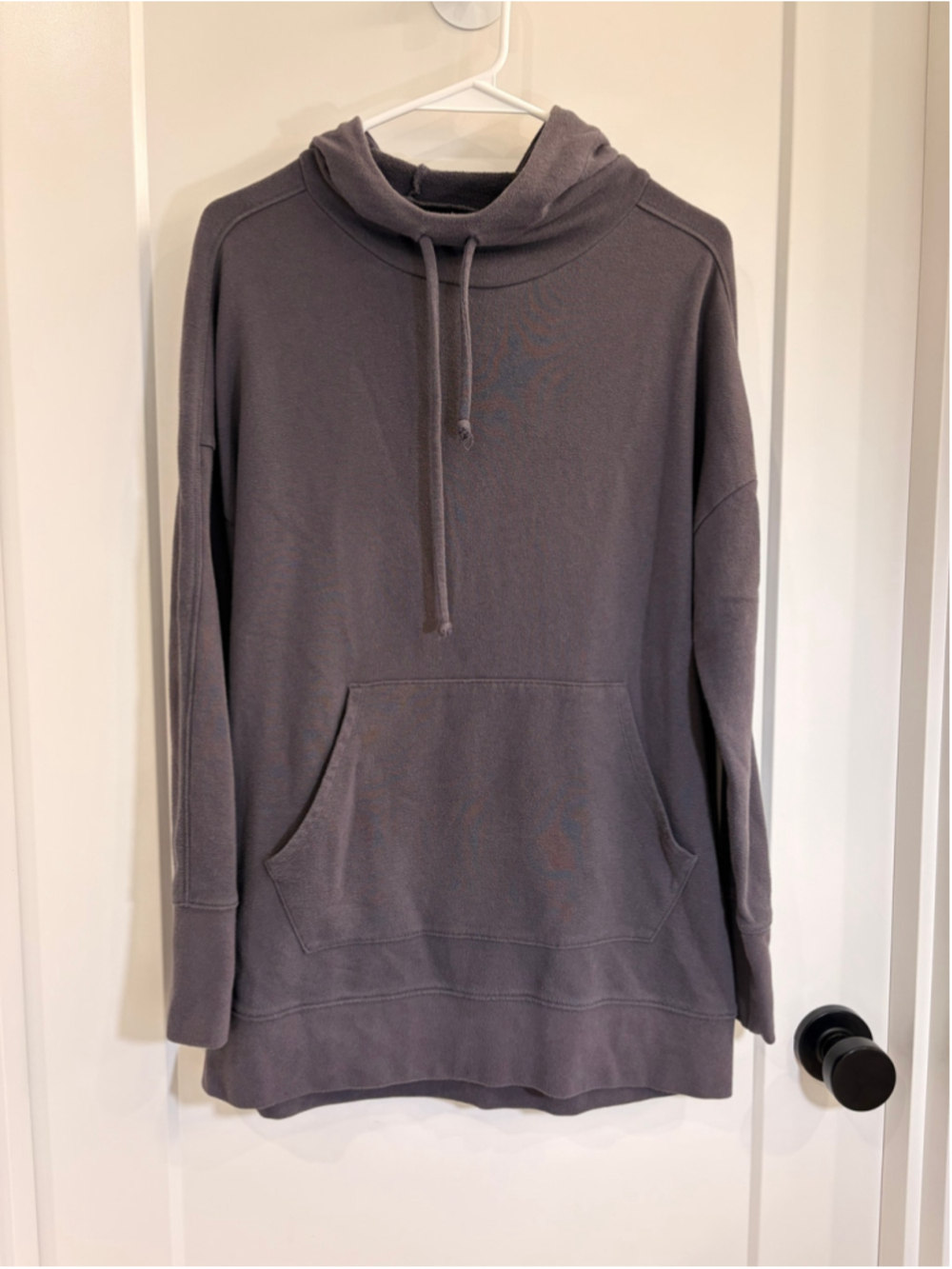 Women’s Fabletics Navy Blue Oversized Pullover Hoodie Size Small